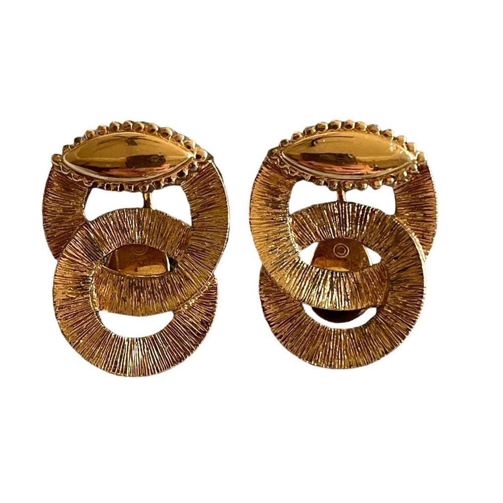 Vintage Signed Monet Brushed Gold Tone Double Circle Clip On Earrings